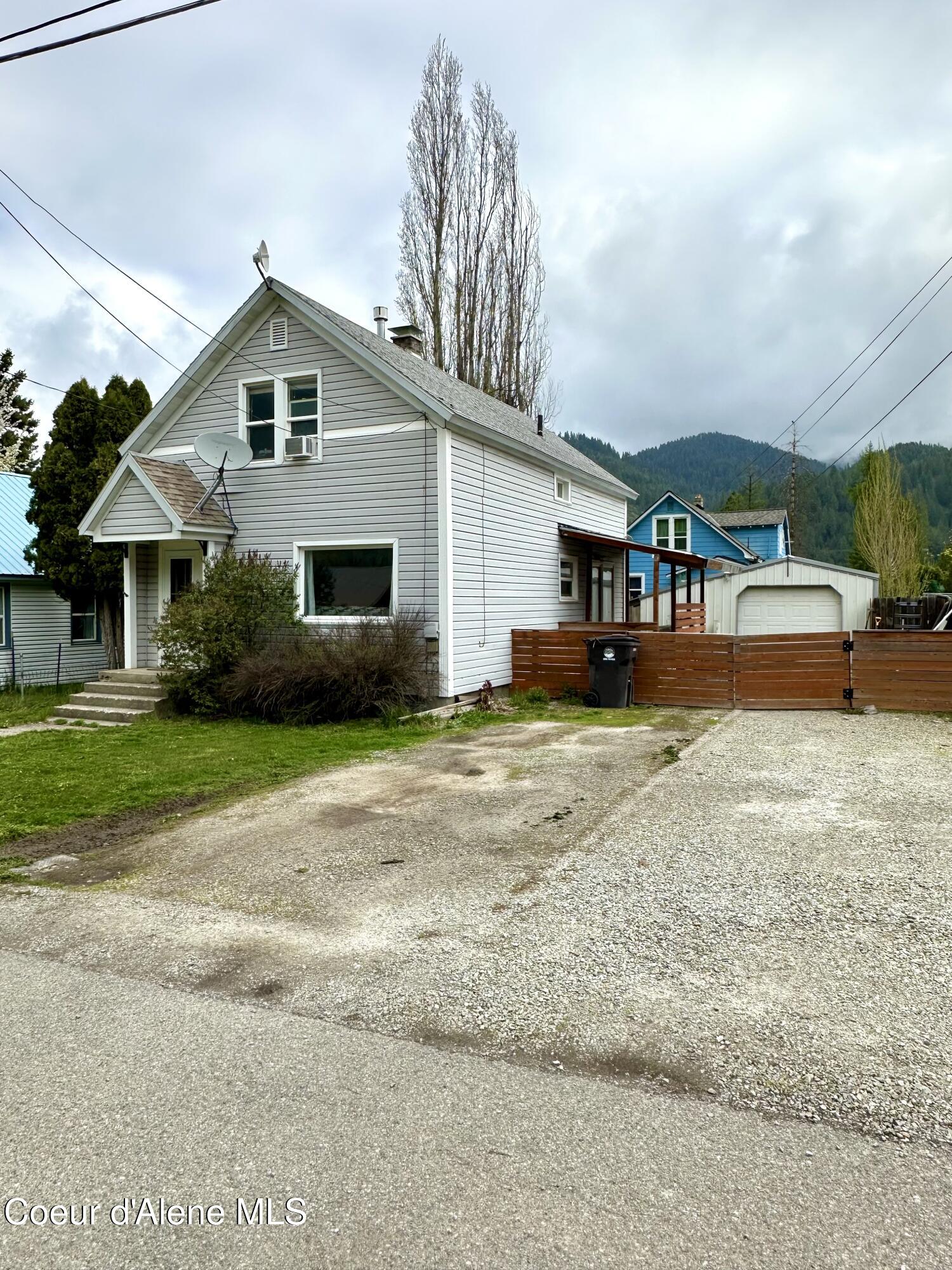1128 E Garden Ave, Osburn, Alaska image 2
