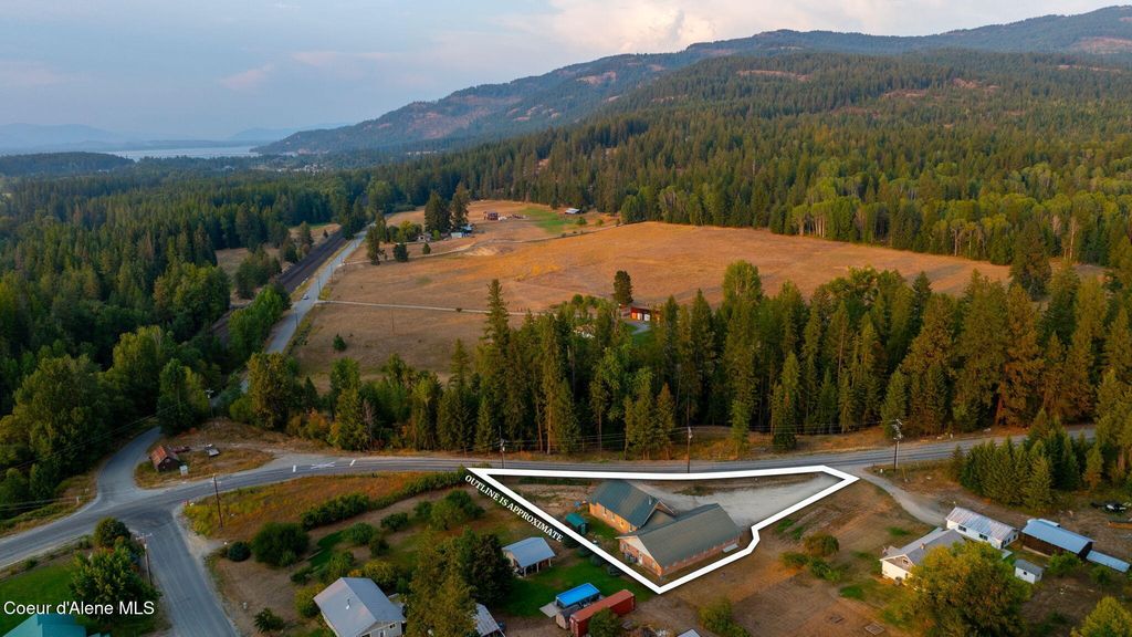 Photo of 1024 Sagle Rd, Sagle, ID 83860 (MLS # 25-9394)