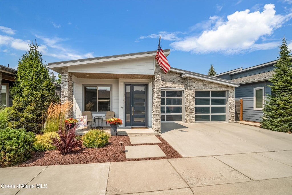 Photo of 2705 Catalina Way, Coeur dAlene, ID 83814 (MLS # 26-8120)