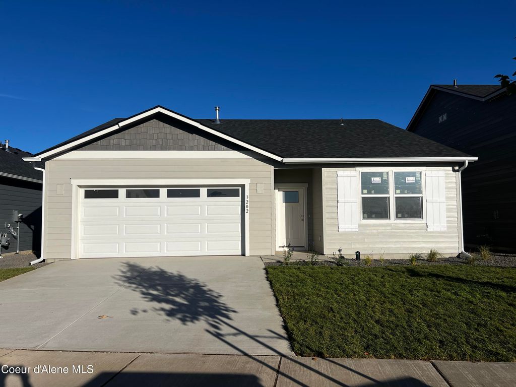 Photo of 3202 Darwin Fox, Post Falls, ID 83854 (MLS # 25-9673)