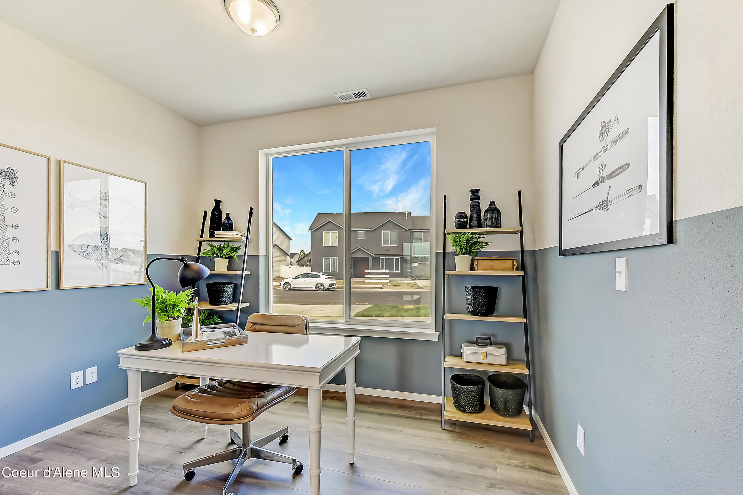 Hayden, Idaho 83835, United States, 4 Bedrooms Bedrooms, ,3 BathroomsBathrooms,Residential,Pending,37998