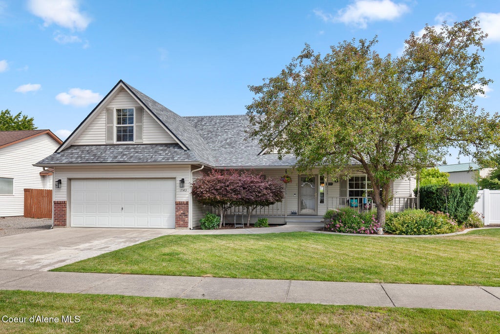 Photo of 1143 SYCAMORE AVE, Coeur dAlene, ID 83815 (MLS # 26-6987)