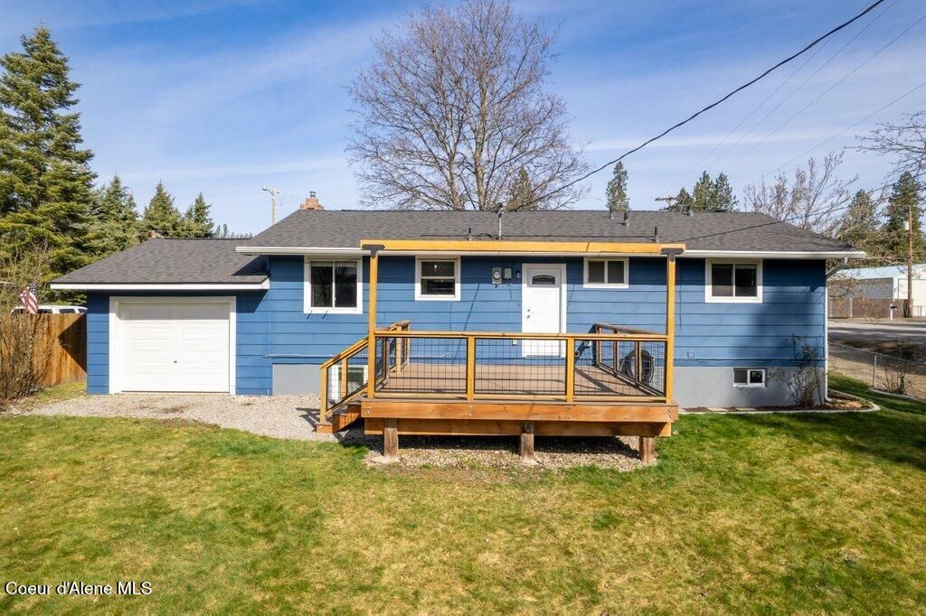 Photo of 8928 Driftwood Dr, Coeur dAlene, ID 83814 (MLS # 26-2561)