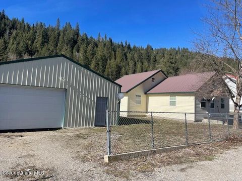 Single Family Residence in Wallace ID 113 Main Ave. 3.jpg