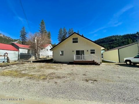 Single Family Residence in Wallace ID 113 Main Ave. 5.jpg