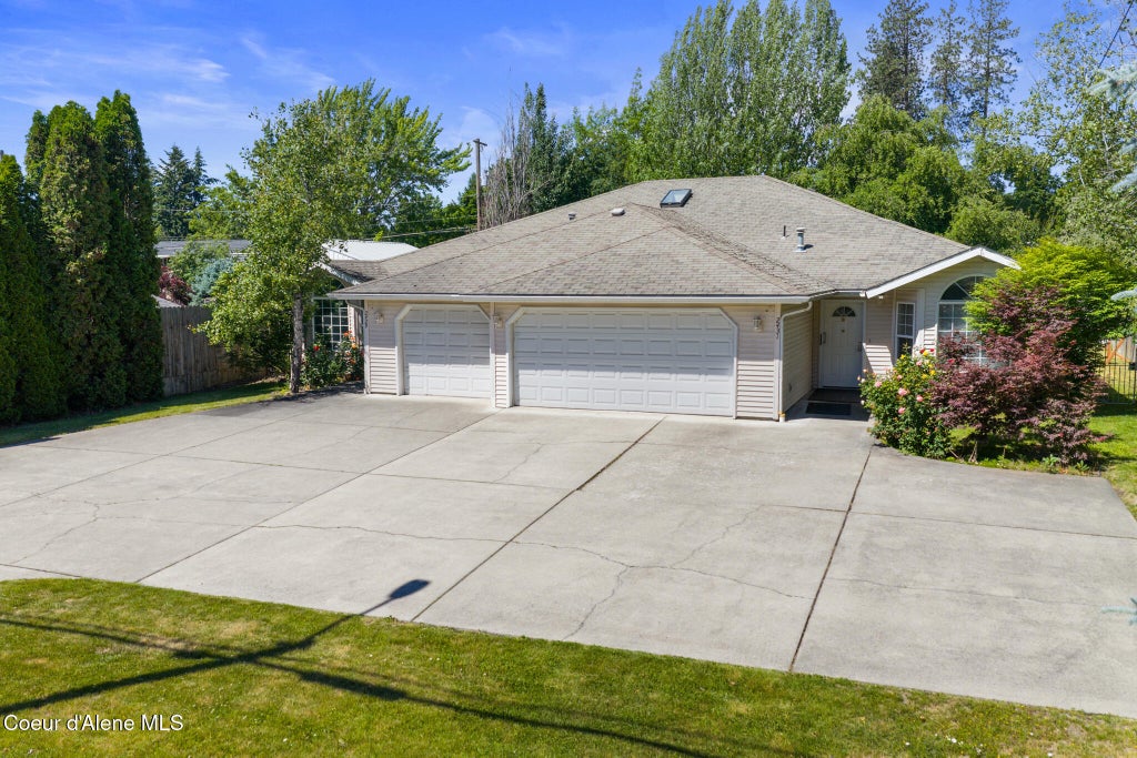 Photo of 2429&amp;2431 9TH ST, Coeur dAlene, ID 83814 (MLS # 26-6204)