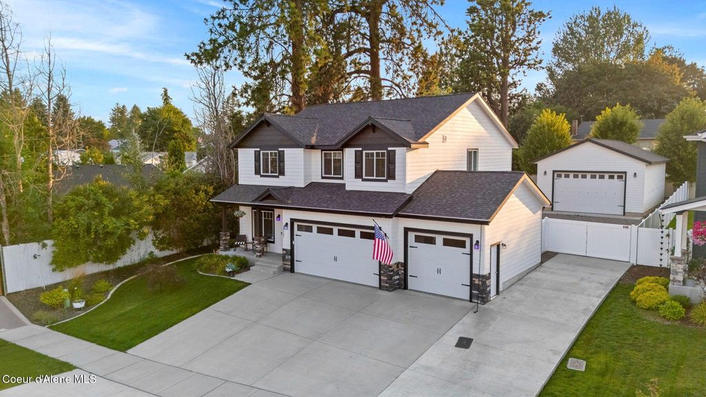 Photo of 10589 Crimson Dr. Dr, Hayden, ID 83835 (MLS # 26-7)