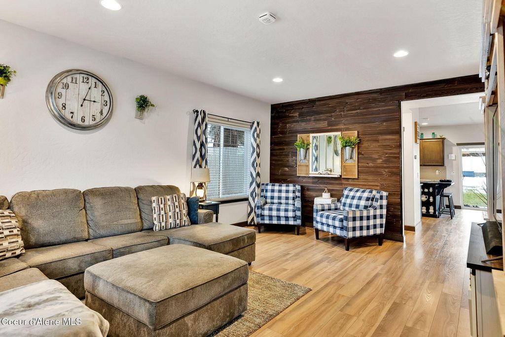 Photo of 10589 Crimson Dr. Dr, Hayden, ID 83835 (MLS # 26-7)