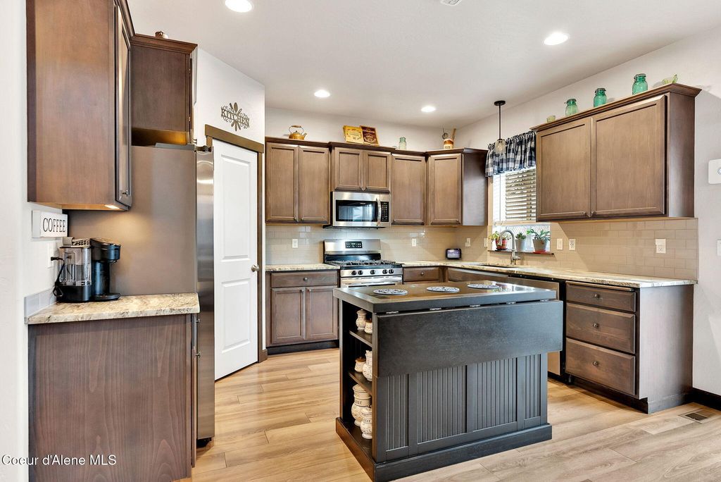 Photo of 10589 Crimson Dr. Dr, Hayden, ID 83835 (MLS # 26-7)