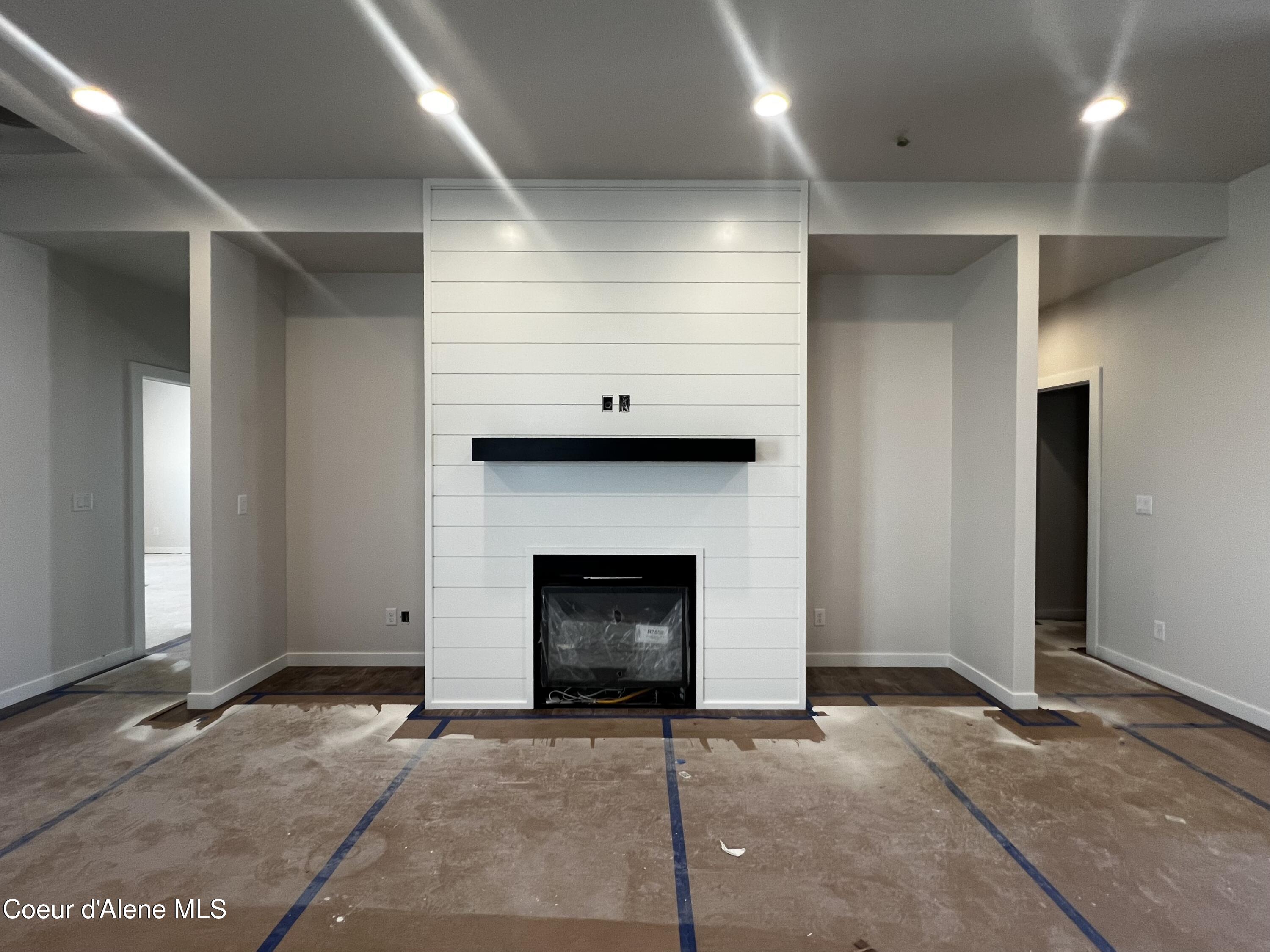 3384 N Cyprus Fox Lp, Post Falls, Idaho image 4