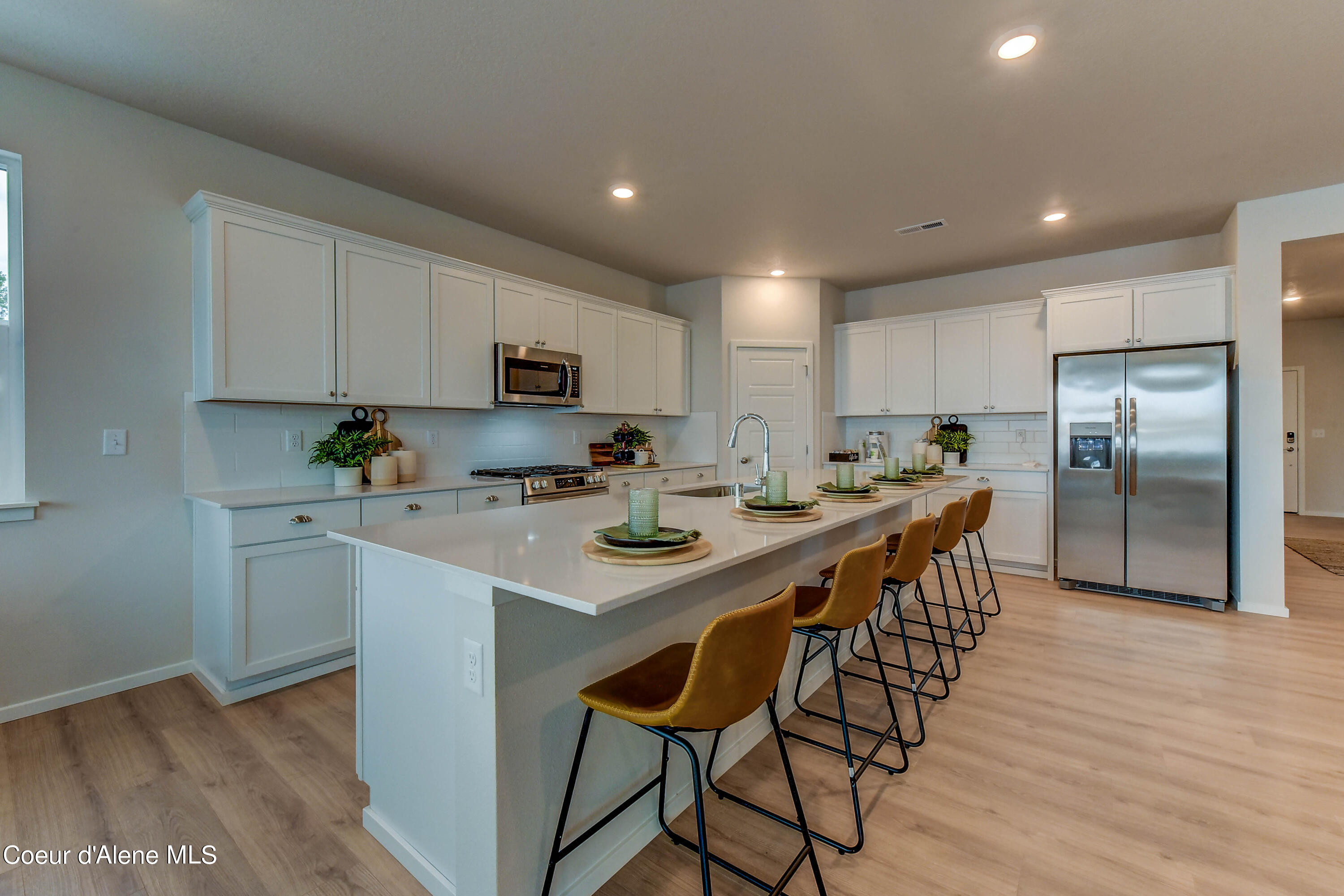 Hayden, Idaho 83835, United States, 2 Bedrooms Bedrooms, ,3 BathroomsBathrooms,Residential,Pending,18620