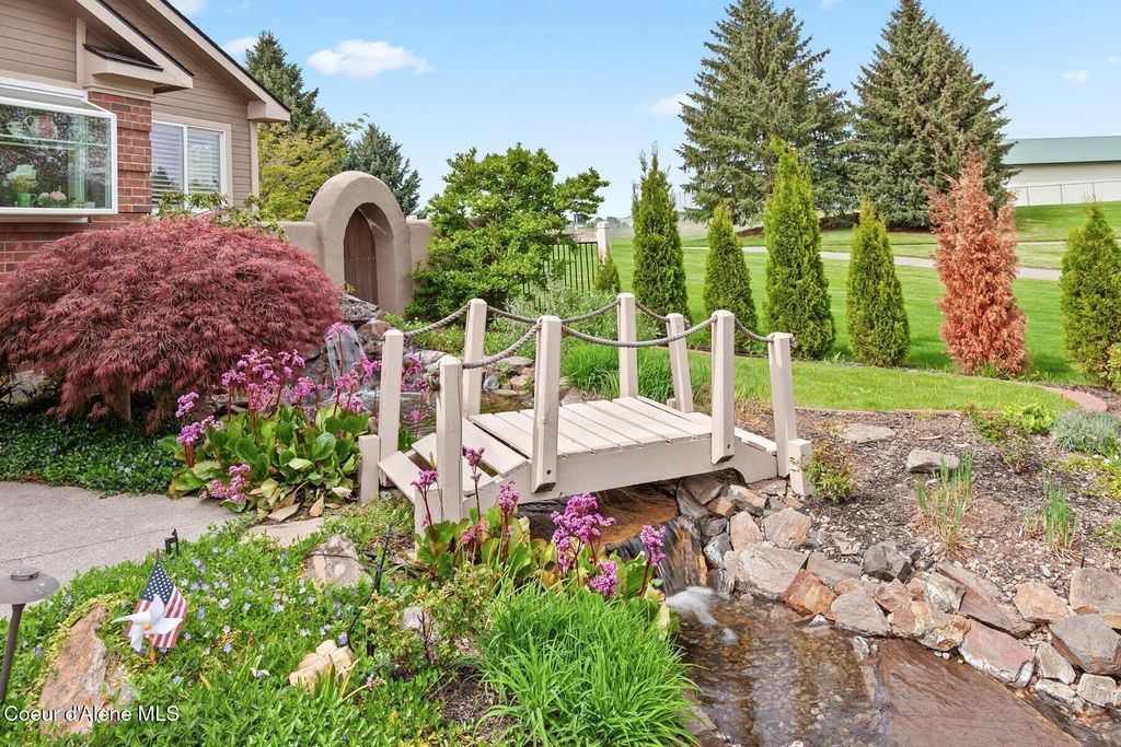 Photo of 5849 Toulon DR, Coeur dAlene, ID 83815 (MLS # 26-4726)