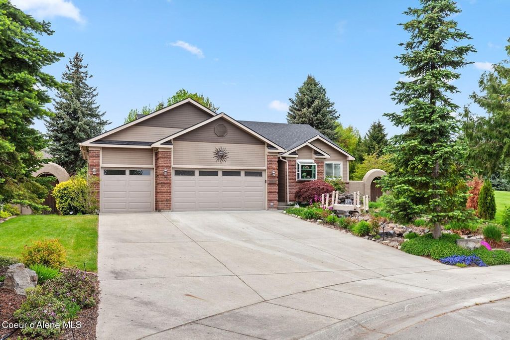 Photo of 5849 Toulon DR, Coeur dAlene, ID 83815 (MLS # 26-4726)