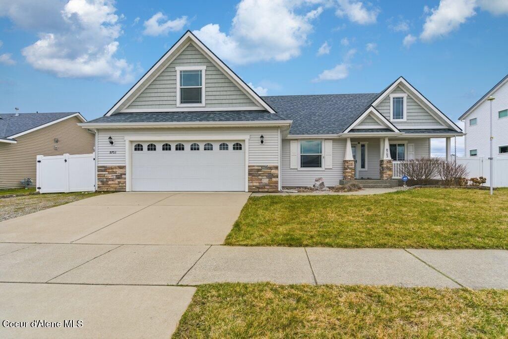 Photo of 8703 Courcelles Pkwy, Hayden, ID 83835 (MLS # 26-2261)