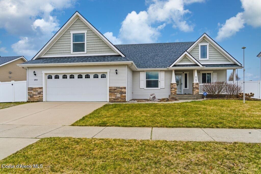 Photo of 8703 Courcelles Pkwy, Hayden, ID 83835 (MLS # 26-2261)