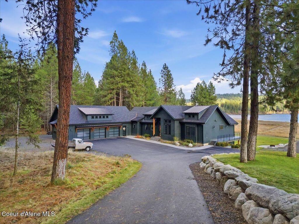 Photo of 13846 Hauser Lake Lake, Hauser, ID 83854 (MLS # 26-3683)