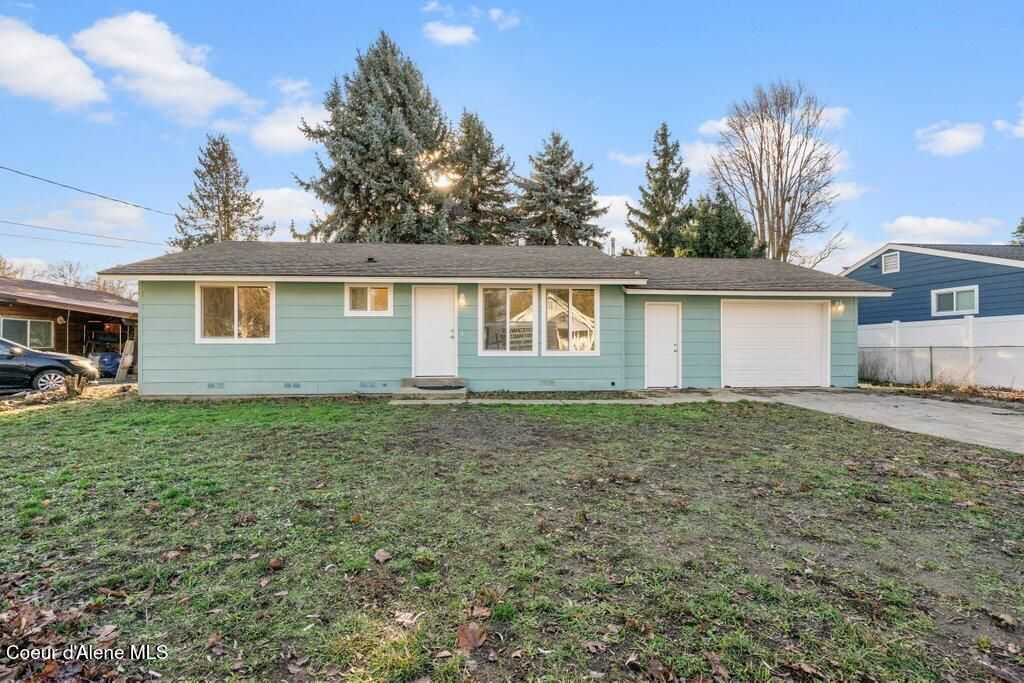 Photo of 926 Davidson, Coeur dAlene, ID 83814 (MLS # 25-11572)