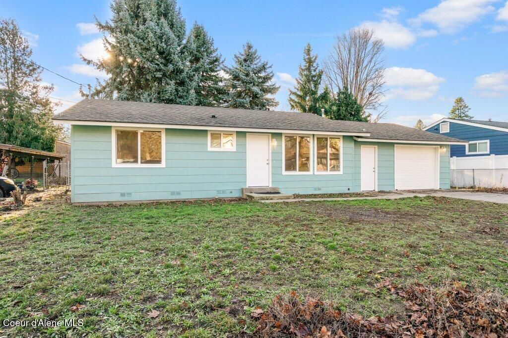 Photo of 926 Davidson, Coeur dAlene, ID 83814 (MLS # 25-11572)