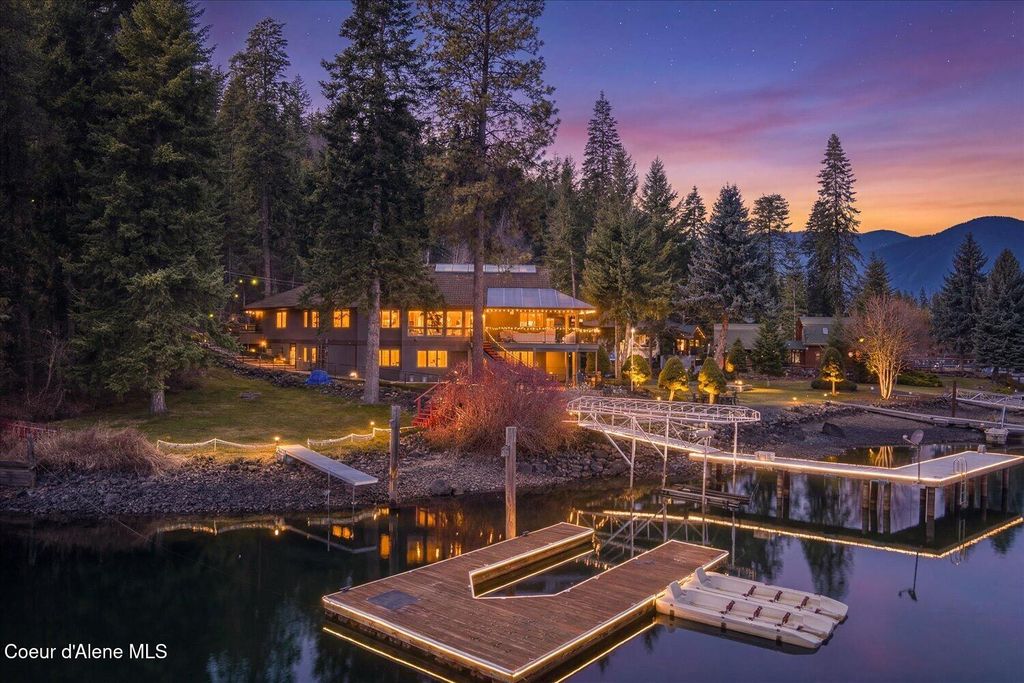 Photo of 544 Stewart Ct, Coeur dAlene, ID 83814 (MLS # 26-1915)