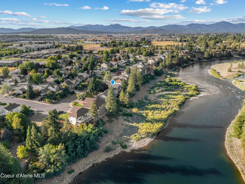 Photo of 821 Majestic View View, Post Falls, ID 83854 (MLS # 25-8665)