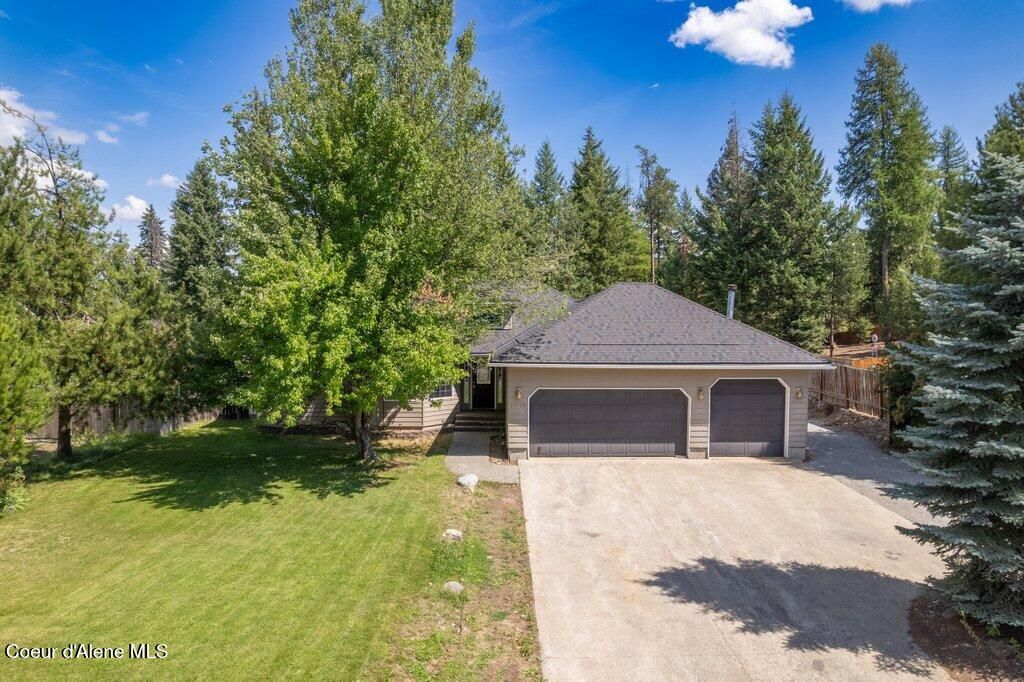 Photo of 31538 BARBARA Ave, Spirit Lake, ID 83869 (MLS # 25-8590)