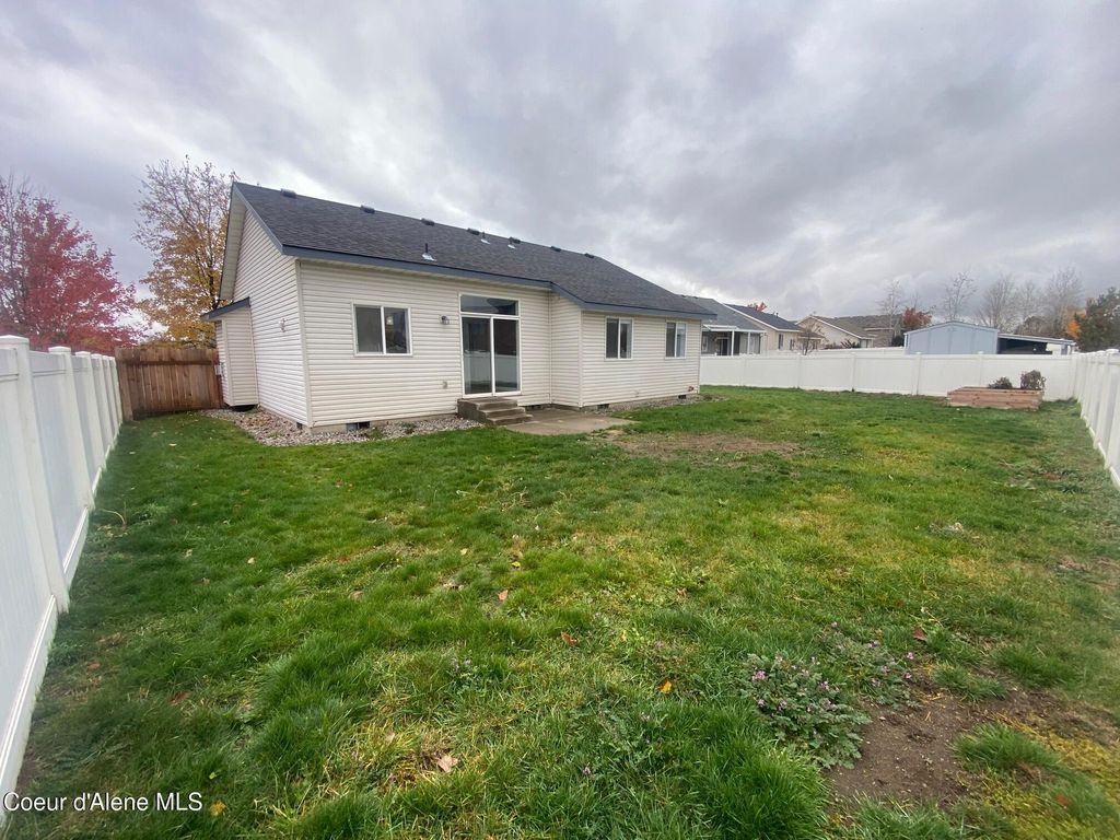 Photo of 2517 TIMBERLAKE Loop, Coeur dAlene, ID 83815 (MLS # 25-11163)