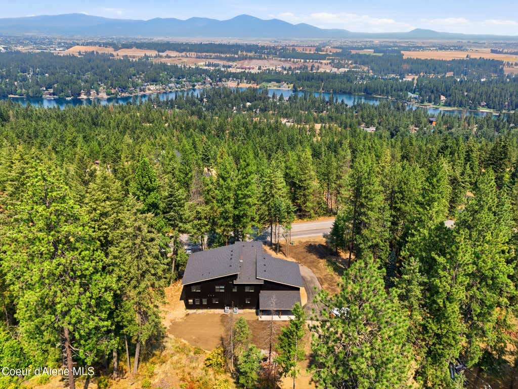Photo of 6080 Highland, Coeur dAlene, ID 83814 (MLS # 26-7536)