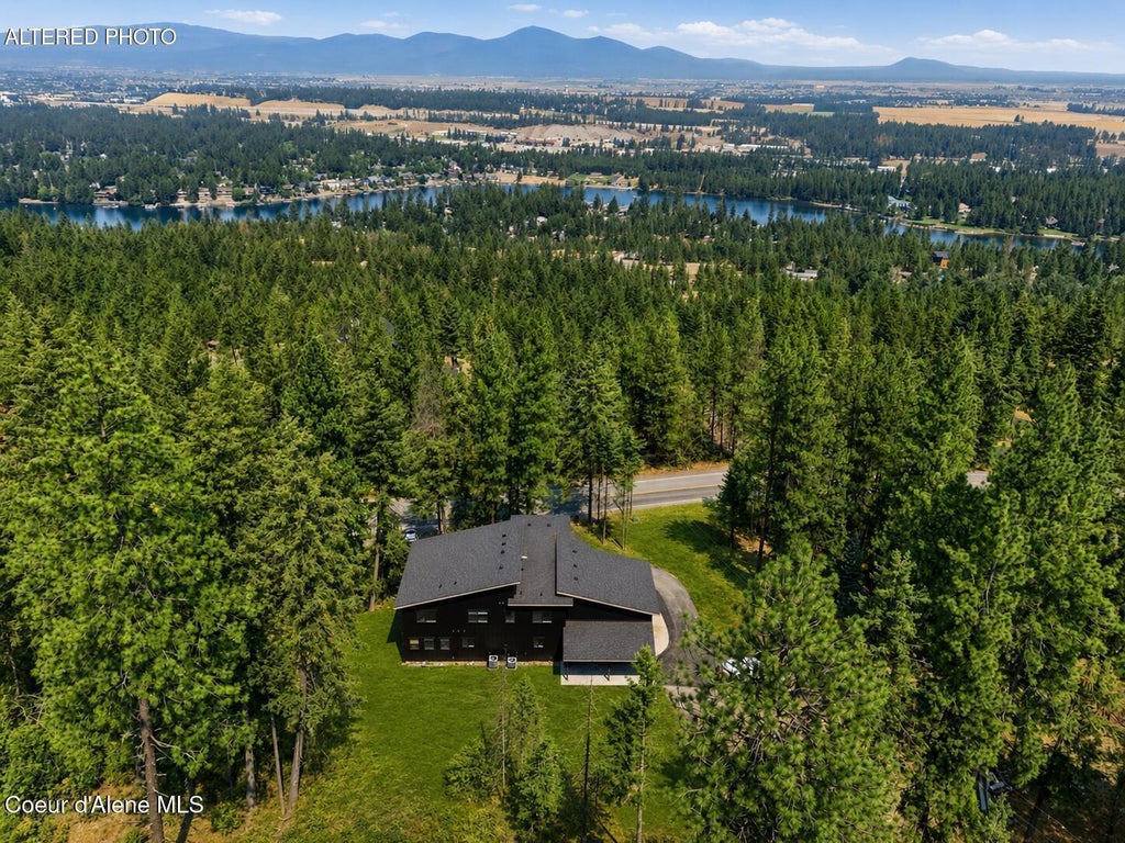Photo of 6080 Highland, Coeur dAlene, ID 83814 (MLS # 26-7536)