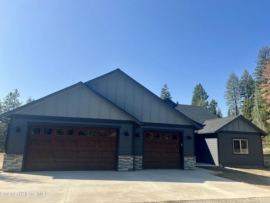 Photo of NNA Twin Lakes Rd Lt 3 Blk 2, Rathdrum, ID 83858 (MLS # 25-9611)