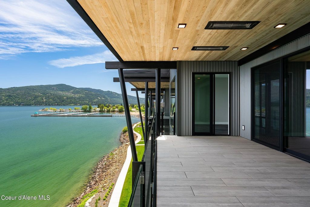 Photo of 802 Sandpoint Ave Ave #8202 &amp; 8201, Sandpoint, ID 83864 (MLS # 26-3737)