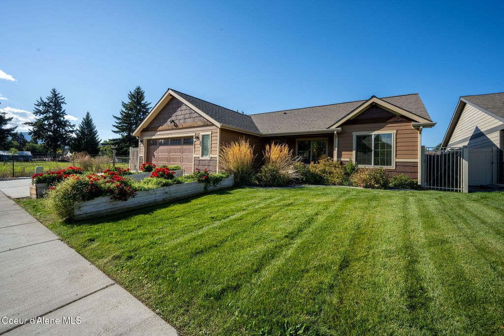 Photo of 2229 SOCKEYE Dr, Post Falls, ID 83854 (MLS # 25-10075)
