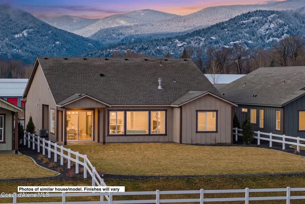 Photo of 171 Backtrack Rd, Sandpoint, ID 83864 (MLS # 26-2536)