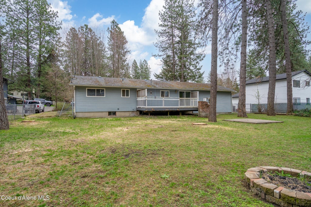 Photo of 11865 Forest Rd, Hayden, ID 83835 (MLS # 26-9181)