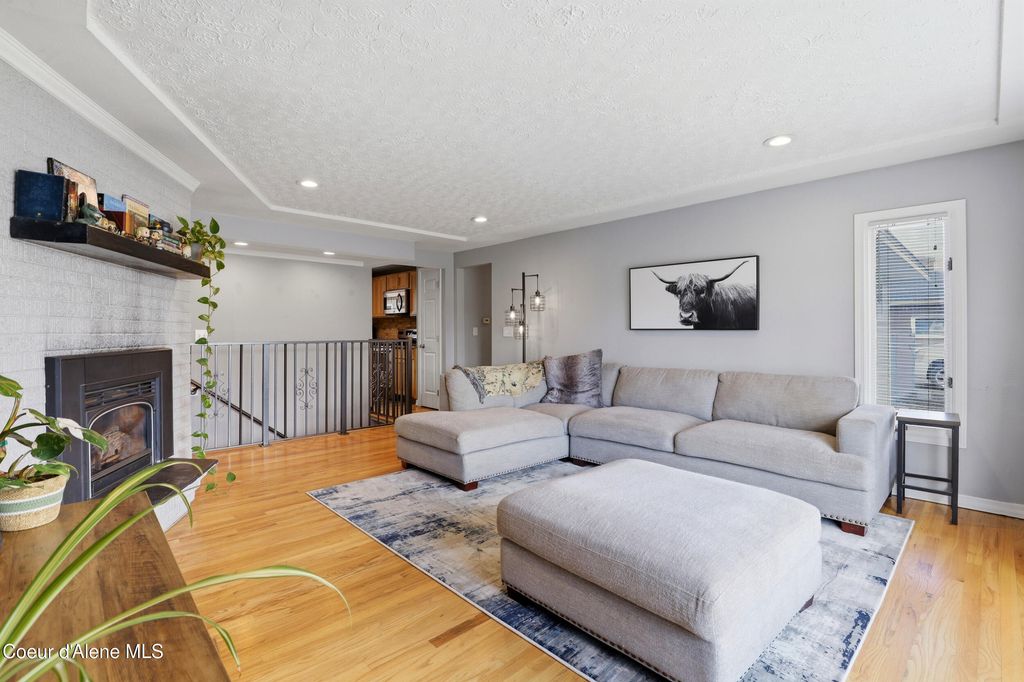 Photo of 1718 Bolivar Rd, Spokane Valley, WA 99037 (MLS # 26-3968)