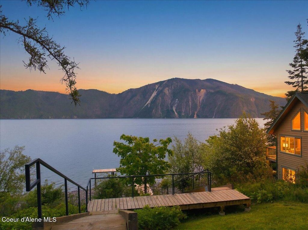 Photo of 20246 Cape Horn RD, Bayview, ID 83803 (MLS # 26-4905)