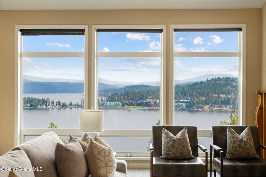 Photo of 5003 Bay Pointe Way, Coeur dAlene, ID 83814 (MLS # 25-9365)