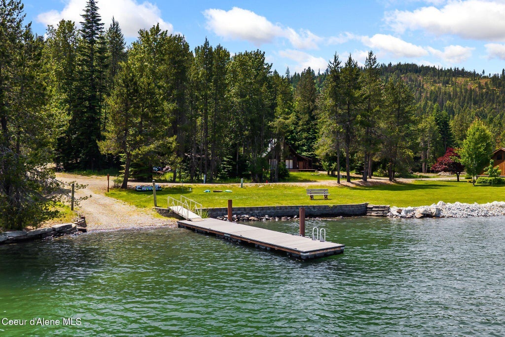 Photo of 190 Sunny Shores Shores, Sagle, ID 83860 (MLS # 26-8878)