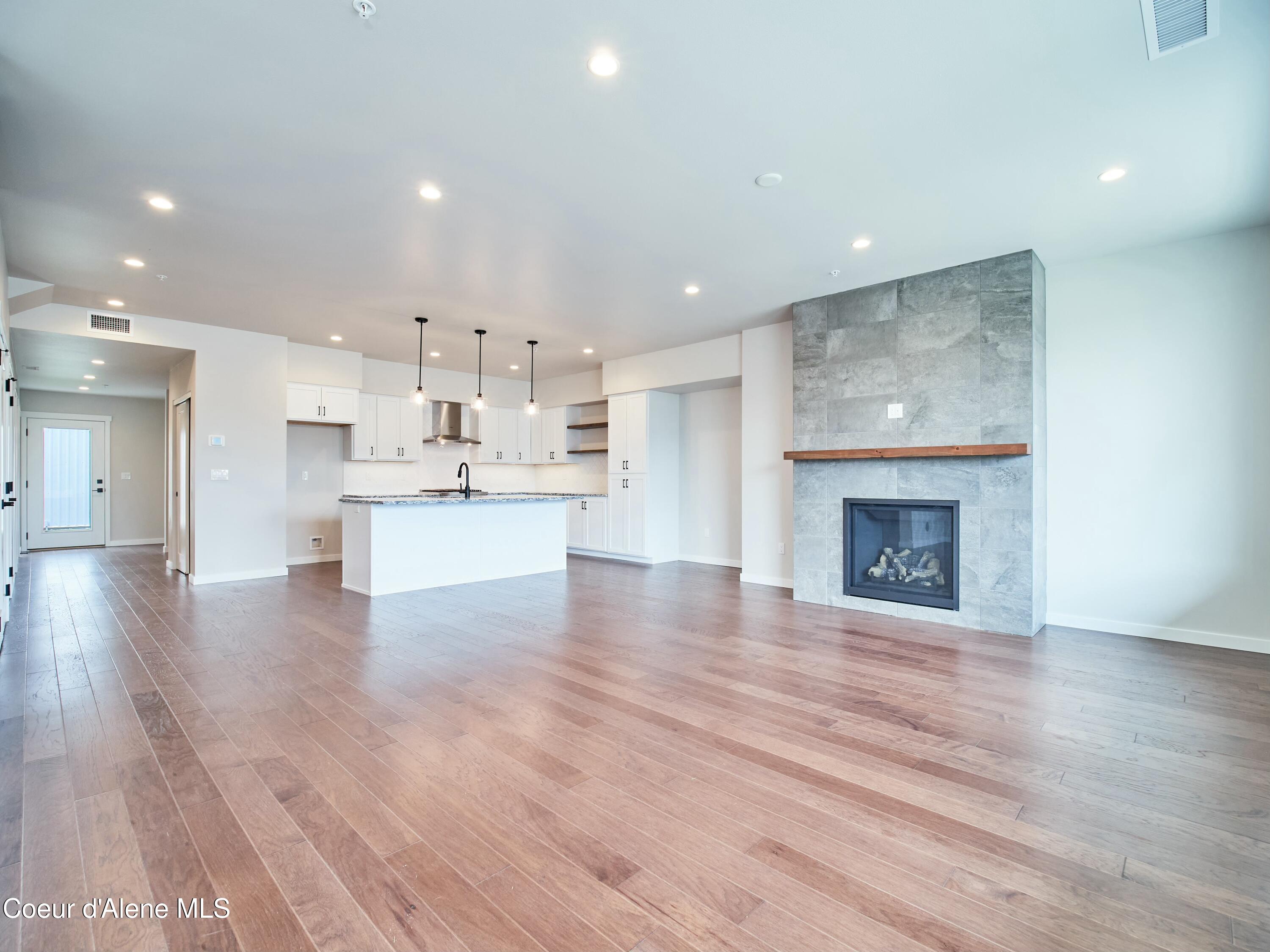 953 E Railroad Ave, Post Falls, Idaho image 7