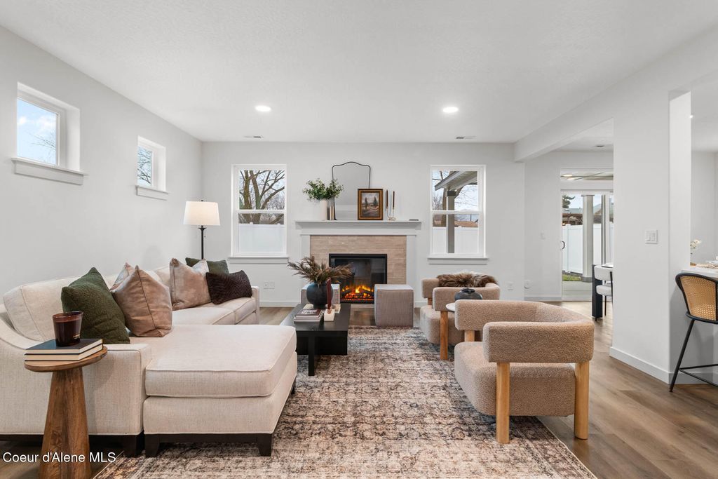 Photo of 13391 LOVELAND Way, Hayden, ID 83835 (MLS # 26-1600)