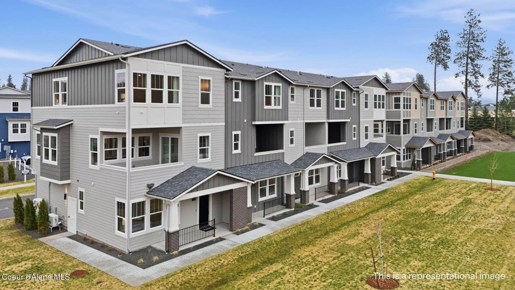 Photo of 3272 Grandmill Ln #105, Coeur dAlene, ID 83814 (MLS # 26-10492)