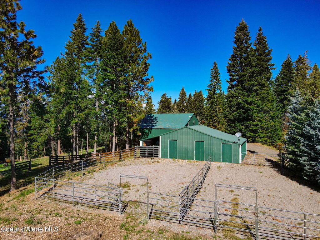 Photo of 5758 Burma Rd, Harrison, ID 83833 (MLS # 25-3345)