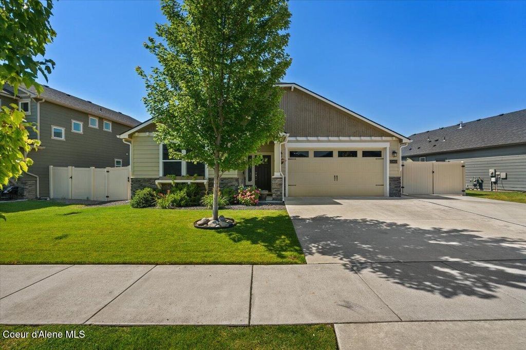 Photo of 13465 Telluride Loop, Hayden, ID 83835 (MLS # 26-7669)