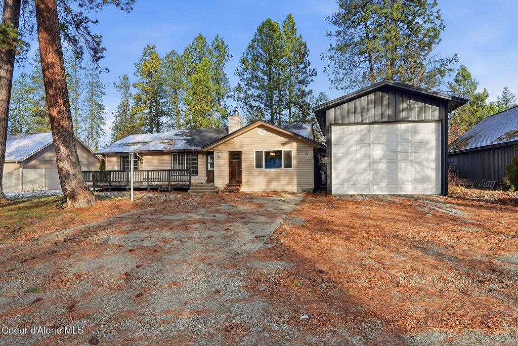 Photo of 1135 Forest Park Park, Coeur dAlene, ID 83815 (MLS # 26-292)