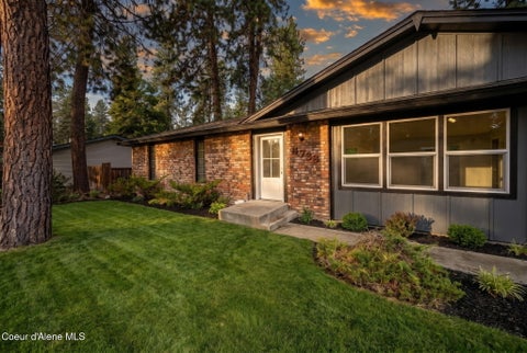Photo of 4733 Alpine DR, Post Falls, ID 83854 (MLS # 26-9203)