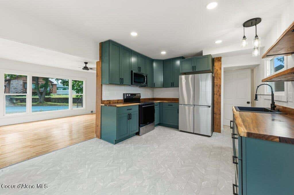 Photo of 6531 Jackson St, Bonners Ferry, ID 83805 (MLS # 26-7688)