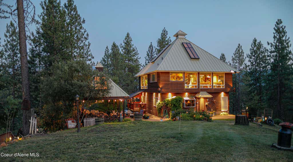 Photo of 483 Paradise, Pinehurst, ID 83850 (MLS # 26-8127)