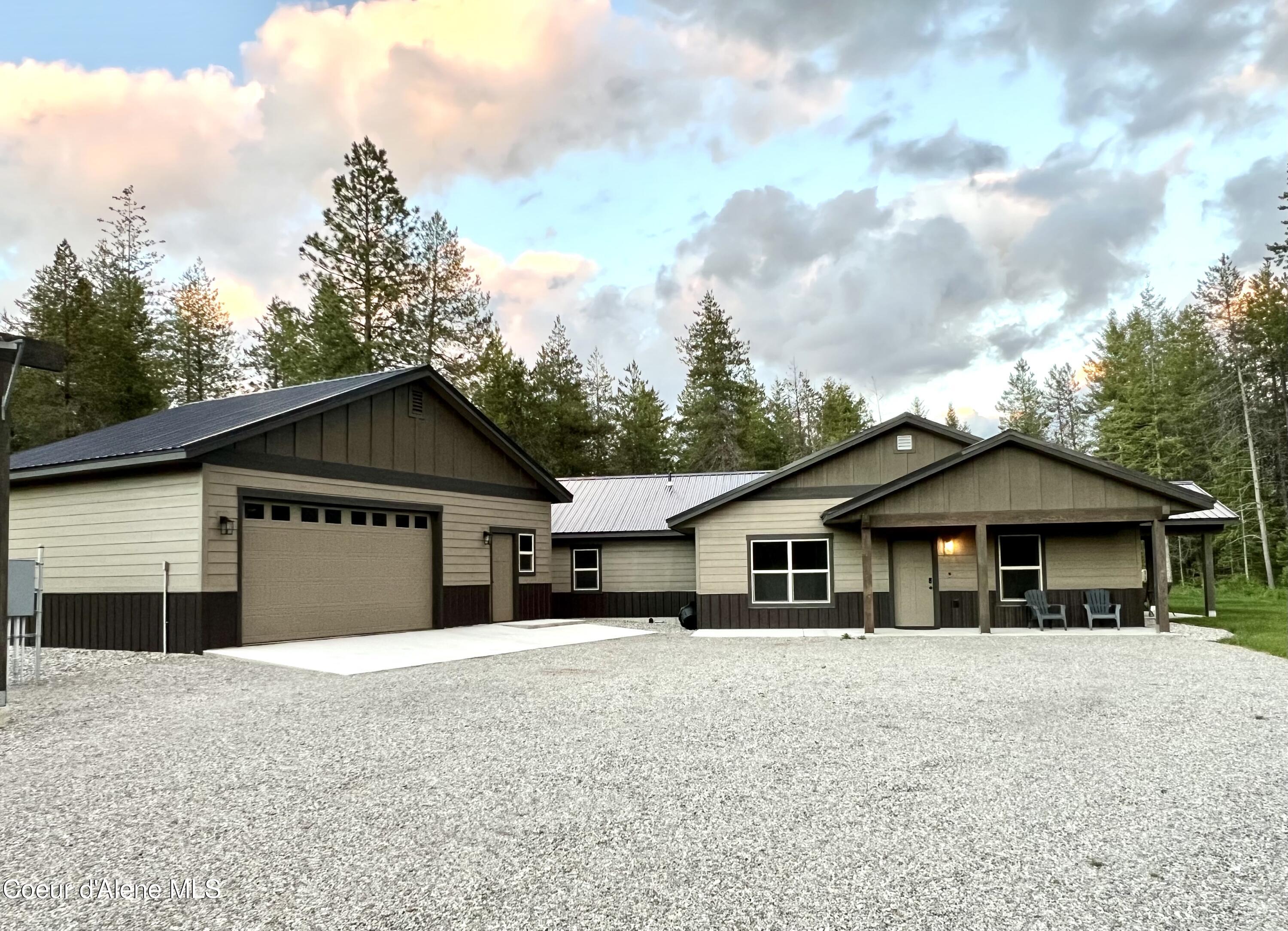 720 Sky Hawk Dr, Spirit Lake, Idaho image 2