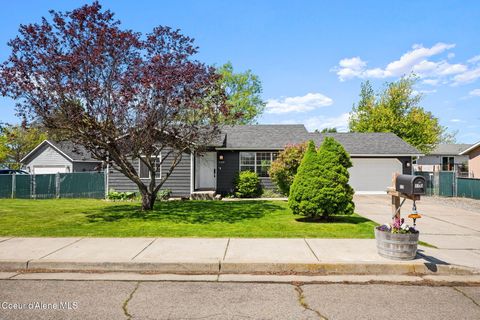 Photo of 1125 SHANNON Ln, Post Falls, ID 83854 (MLS # 25-5116)