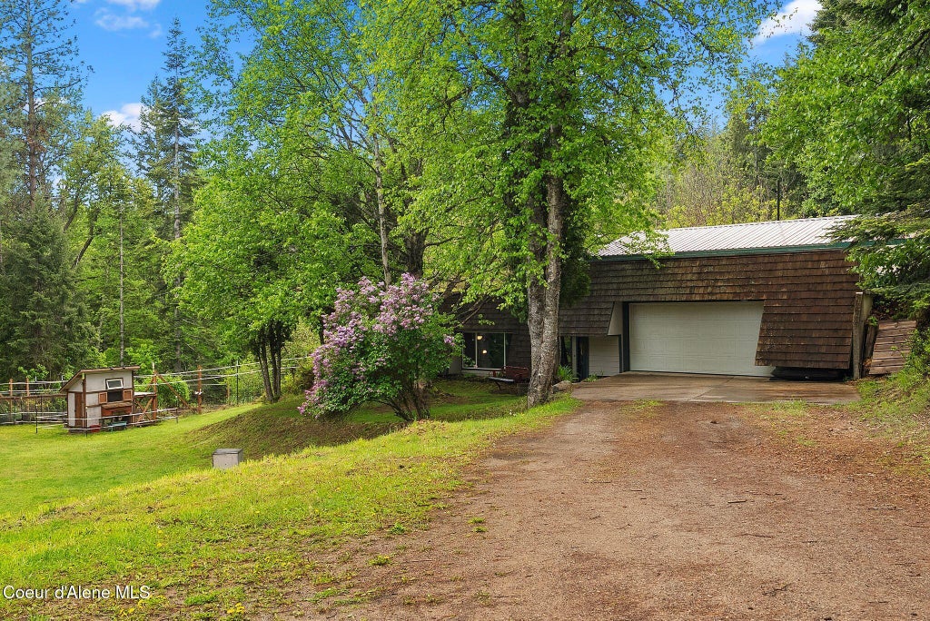 Photo of 272 Hidden Spring Spring, Sandpoint, ID 83864 (MLS # 26-6395)