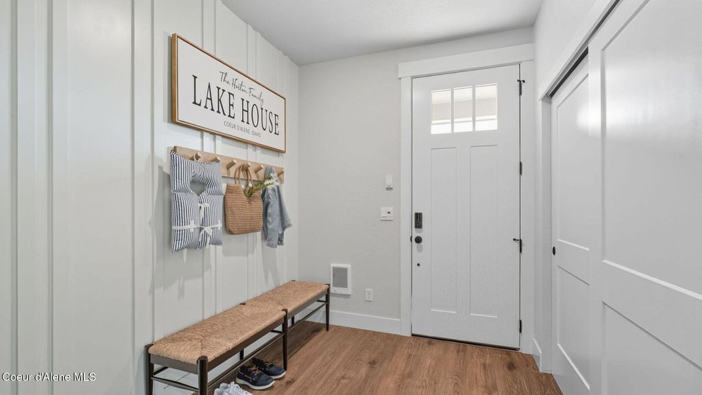 Photo of 3226 Grandmill Ln #101, Coeur dAlene, ID 83814 (MLS # 26-3405)